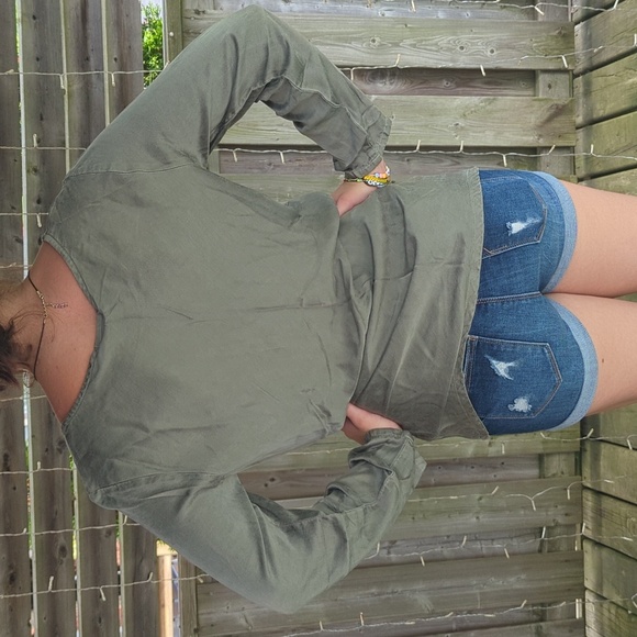 Formal Lux Top - Picture 2 of 6